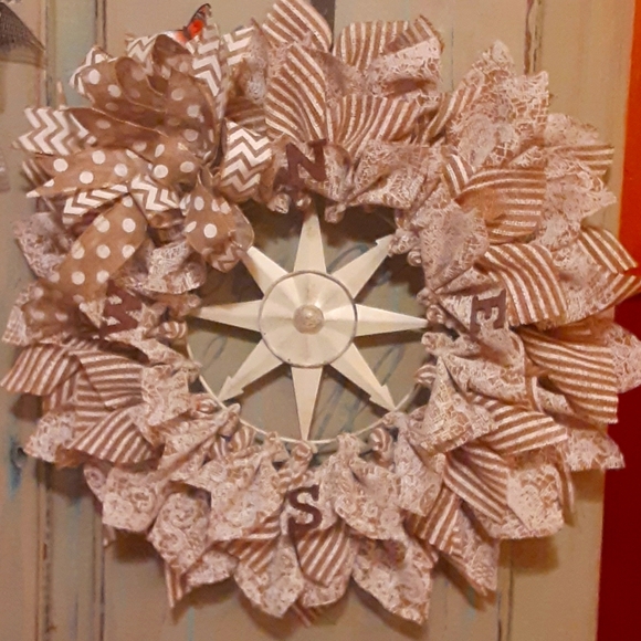 Wreath - Picture 1 of 8